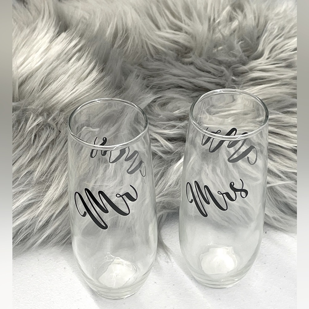 Stemless Flutes-"Mr & Mrs" {Set of 2} - New